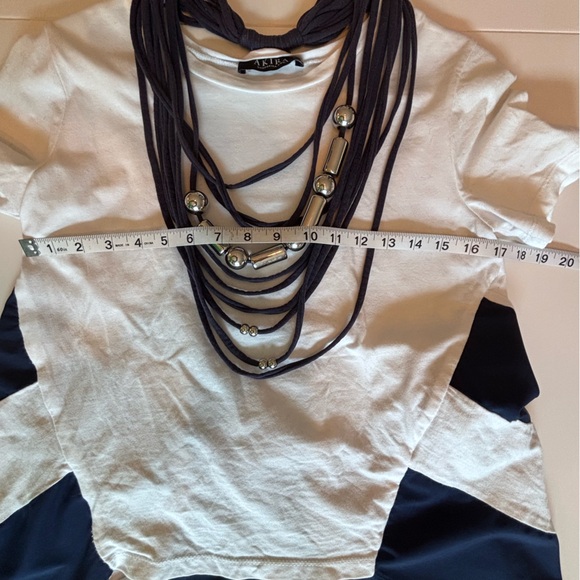 AKIRA Label  High Low Tail Top Navy and White with attached Necklace. Medium - Picture 10 of 16